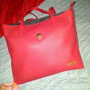 Red Kenneth Cole reaction